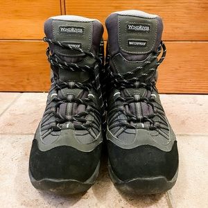 Wind River Waterproof Hiking Boots - Women’s Size 9